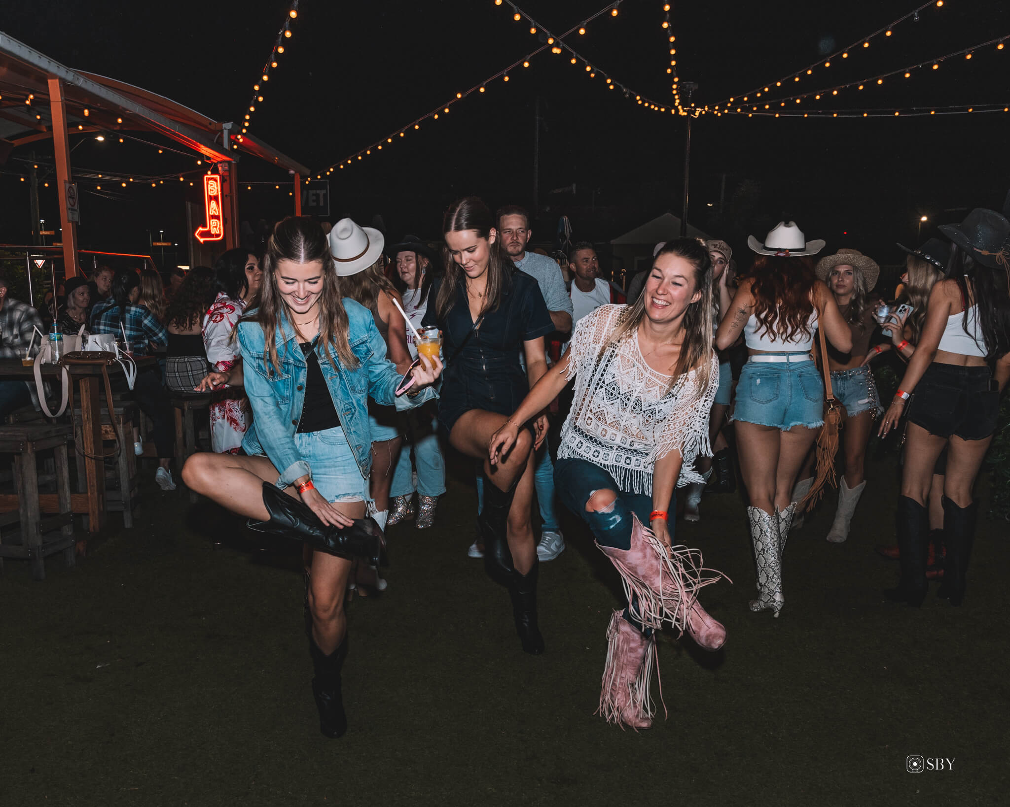 Book you function on O’Donoghue’s Country Night